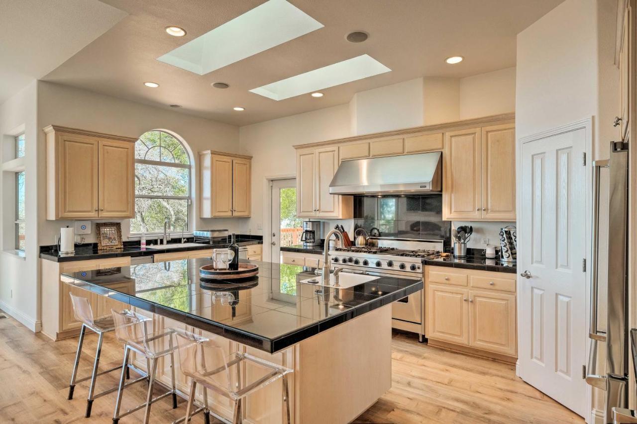 Peaceful Columbia Retreat With Hot Tub And Mtn Views! Villa Exterior photo